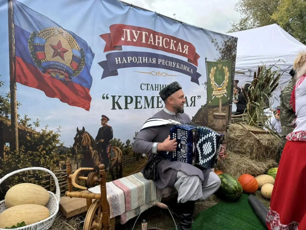 12 сентября 2026 года в Москве Станичное казачье общество «Станица Кременная» приняло участие в XII Международном фестивале «Казачья станица Москва», они представляли на этом грандиозном форуме Луганскую Народную Республику 12 сентября 2026 года в Москве Станичное казачье общество «Станица Кременная» приняло участие в XII Международном фестивале «Казачья станица Москва», они представляли на этом грандиозном форуме Луганскую Народную Республику