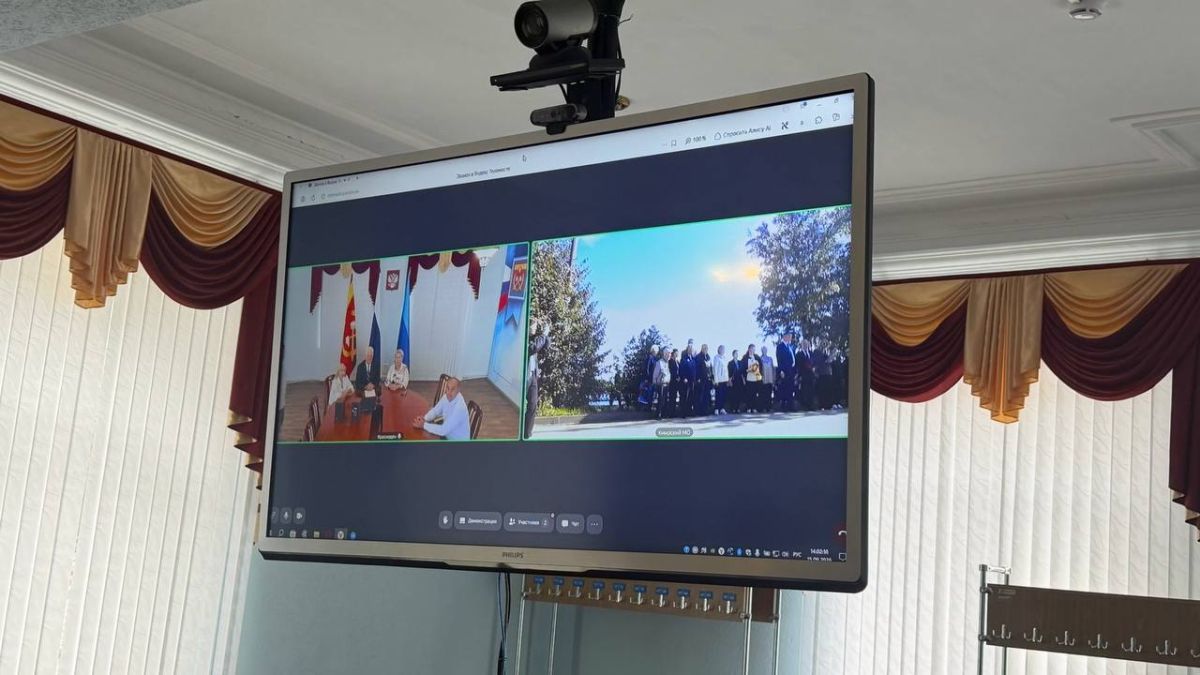Сергей Козенко: В городе Кимры Тверской области — на малой родине писателя Александра Александровича Фадеева — состоялось событие огромного духовного значения: торжественная закладка камня на месте будущего сквера и... Сергей Козенко: В городе Кимры Тверской области — на малой родине писателя Александра Александровича Фадеева — состоялось событие огромного духовного значения: торжественная закладка камня на месте будущего сквера и...