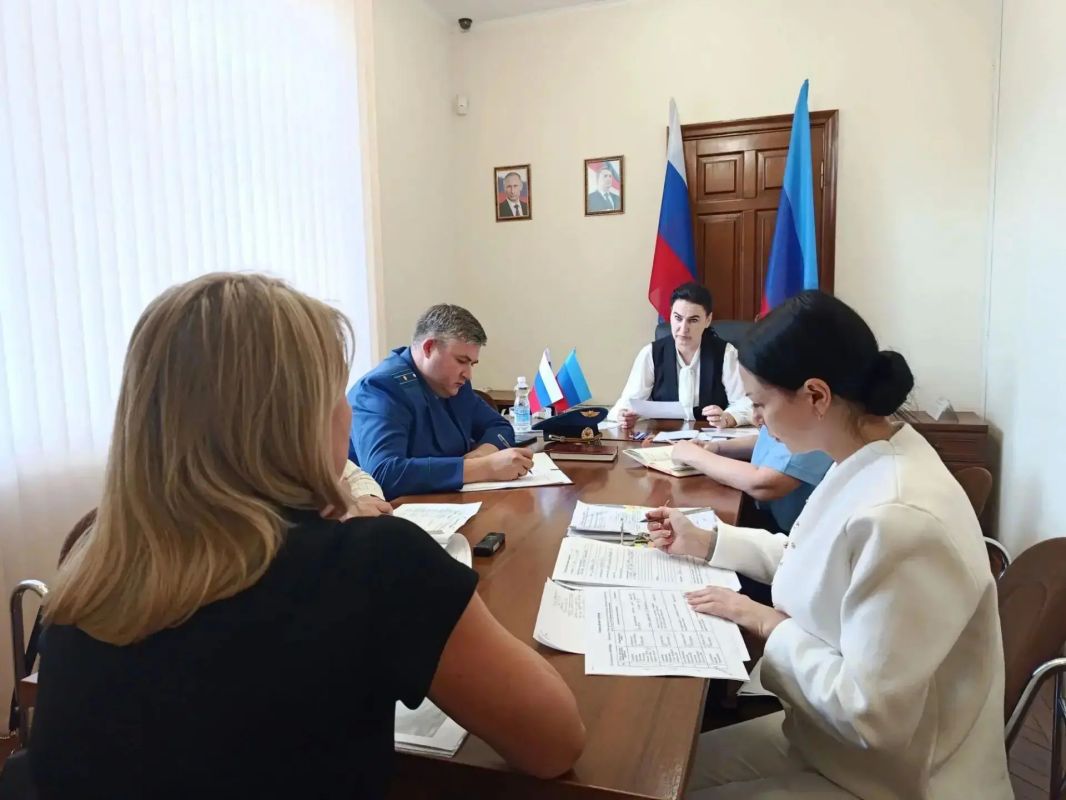 Личный прием Глава города Яна Пащенко провела совместно с руководителем прокуратуры Каменнобродского района Личный прием Глава города Яна Пащенко провела совместно с руководителем прокуратуры Каменнобродского района