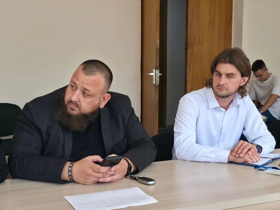 В ЛНР определили кандидатов для участия в федеральном этапе премии «Человек труда» В ЛНР определили кандидатов для участия в федеральном этапе премии «Человек труда»