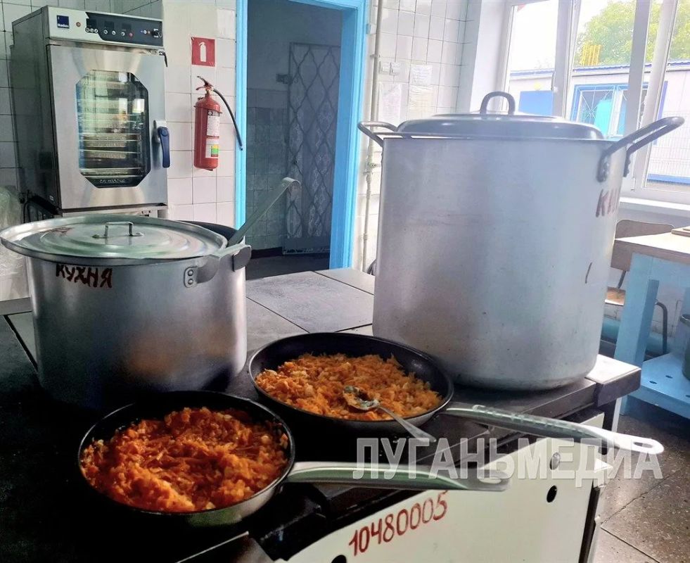 В одном из детских садов Красного Луча проверили качество горячего питания В одном из детских садов Красного Луча проверили качество горячего питания
