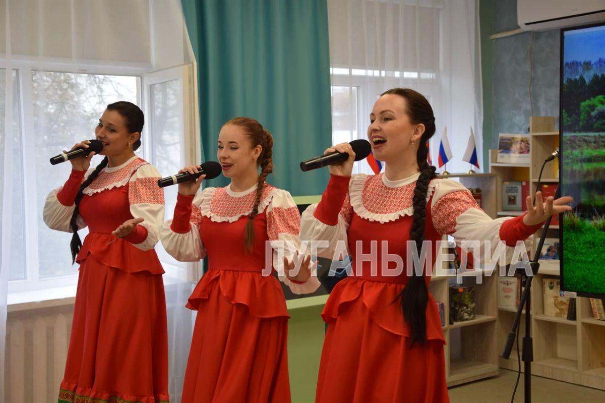 В Славяносербске открылась центральная библиотека после масштабной модернизации В Славяносербске открылась центральная библиотека после масштабной модернизации