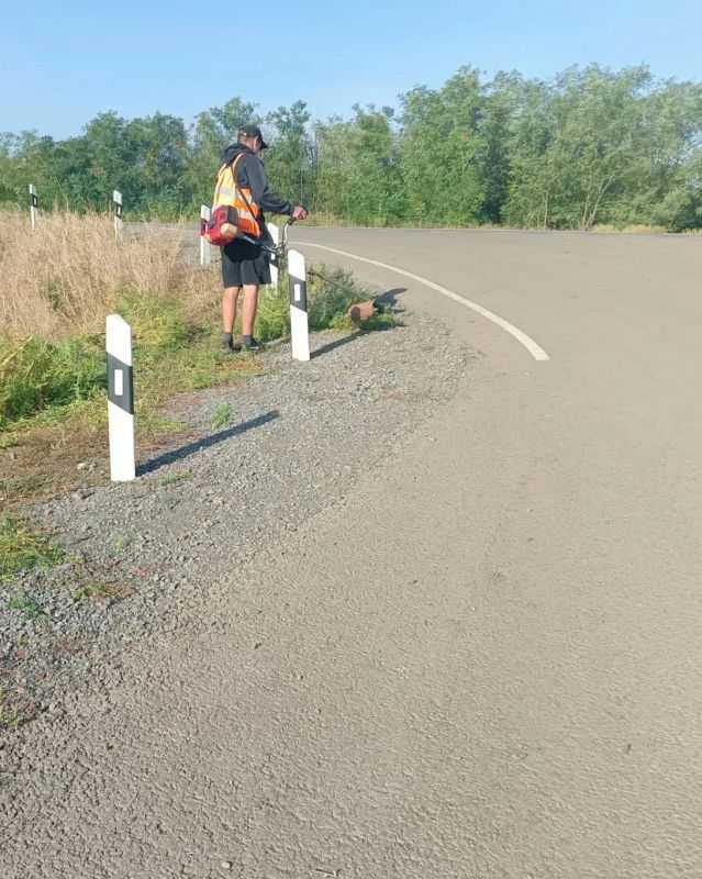 Дорожные службы продолжают работу по обеспечению надлежащего состояния автомобильных дорог республики Дорожные службы продолжают работу по обеспечению надлежащего состояния автомобильных дорог республики