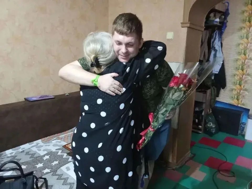 Зинаида Наден: В преддверии празднования 131 годовщины города Алчевска, активист партийного проекта «Российское село» Наталия Сушкова совместно с Председателем Совета городского округа муниципальное образование городского... Зинаида Наден: В преддверии празднования 131 годовщины города Алчевска, активист партийного проекта «Российское село» Наталия Сушкова совместно с Председателем Совета городского округа муниципальное образование городского...