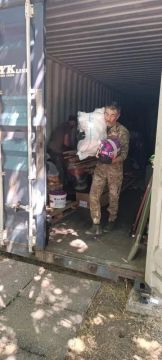 Тамбовские волонтеры привезли гумпомощь для нуждающихся жителей подшефной территории
