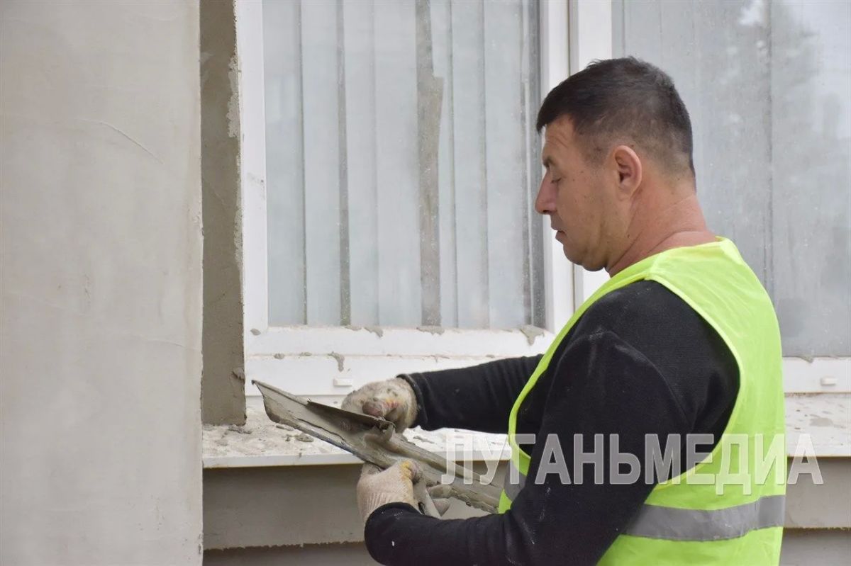 В Детской школе искусств № 1 города Брянки продолжается капремонт В Детской школе искусств № 1 города Брянки продолжается капремонт