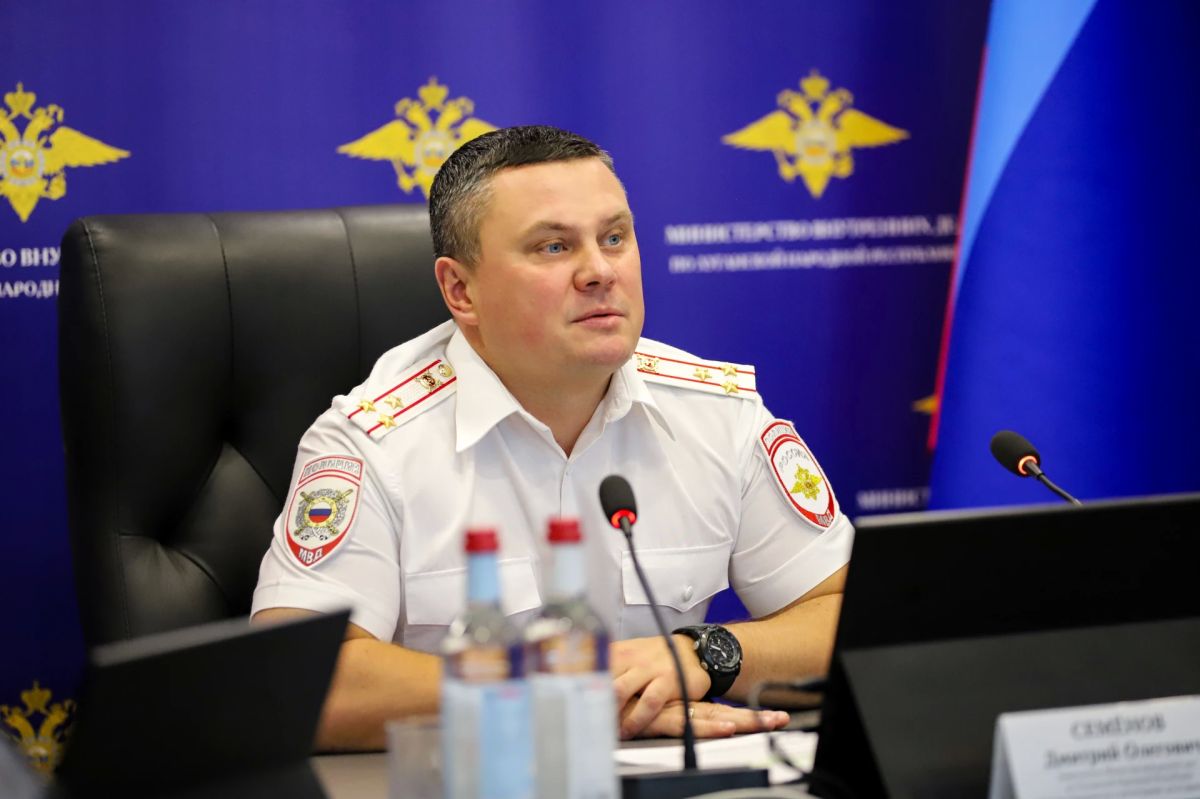 В МВД наградили сотрудников миграционных подразделений региона В МВД наградили сотрудников миграционных подразделений региона