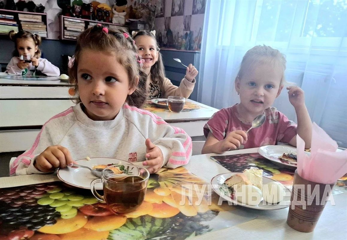 В одном из детских садов Красного Луча проверили качество горячего питания В одном из детских садов Красного Луча проверили качество горячего питания