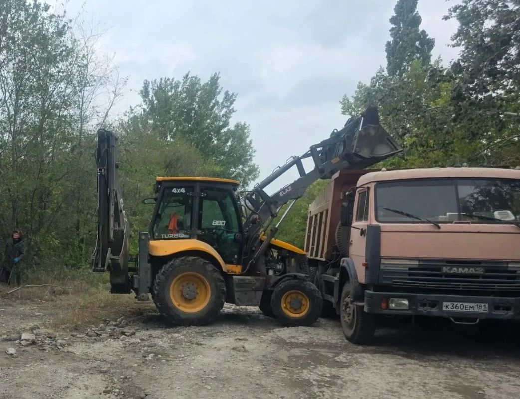 В Алчевске прошла экологическая акция "Войти в природу с чистым сердцем" В Алчевске прошла экологическая акция "Войти в природу с чистым сердцем"