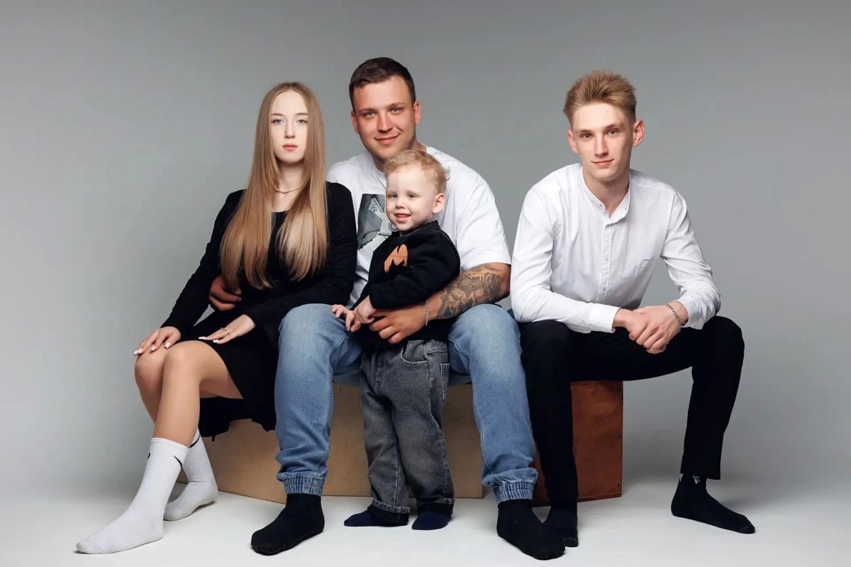 В этом году семья Коваль из Свердловска заняла третье место в региональном этапе всероссийского конкурса «Семья года» В этом году семья Коваль из Свердловска заняла третье место в региональном этапе всероссийского конкурса «Семья года»