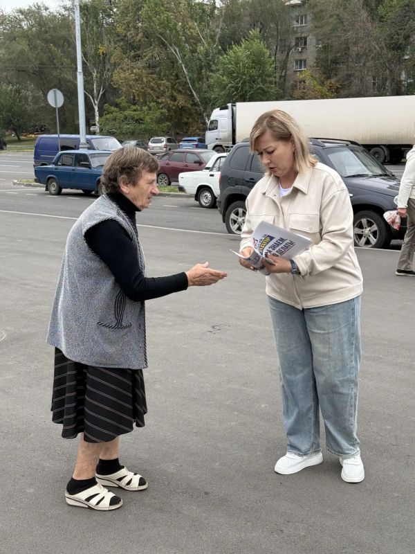 Галина Дуброва: В Луганске снова работала «Выездная приемная Слуцкого» Галина Дуброва: В Луганске снова работала «Выездная приемная Слуцкого»