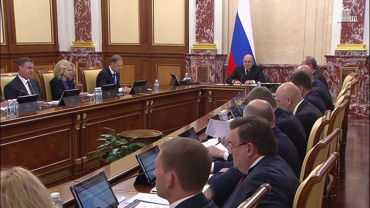 Правительство направит финансирование новым регионам и Белгородской области, заявил премьер РФ Михаил Мишустин
