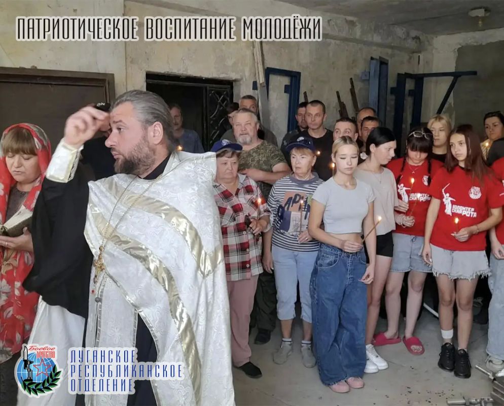 12 сентября в Свердловске прошло торжественное мероприятие, посвящённое созданию Десантно-патриотического спортивного клуба имени Артёма Ванюшенко