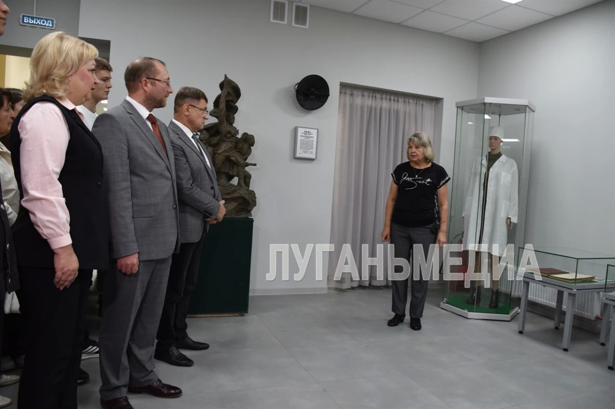 В городском историческом музее Алчевска открылись два экспозиционных зала под названиями «Алчевск и алчевцы в годы Великой Отечественной войны» и «Алчевск послевоенный» В городском историческом музее Алчевска открылись два экспозиционных зала под названиями «Алчевск и алчевцы в годы Великой Отечественной войны» и «Алчевск послевоенный»