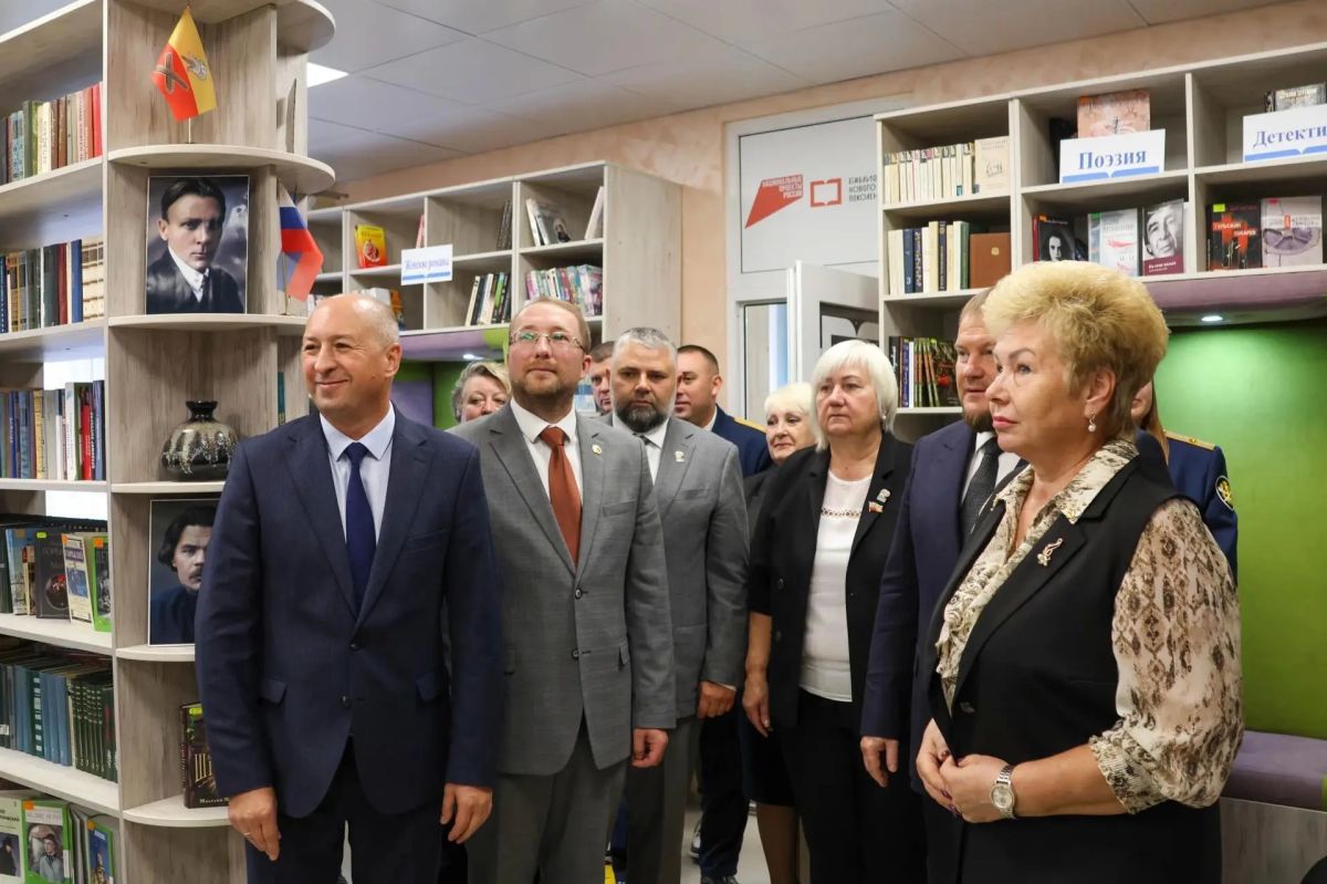 В СЛАВЯНОСЕРБСКЕ ОТКРЫЛАСЬ ПЕРВАЯ МОДЕЛЬНАЯ БИБЛИОТЕКА