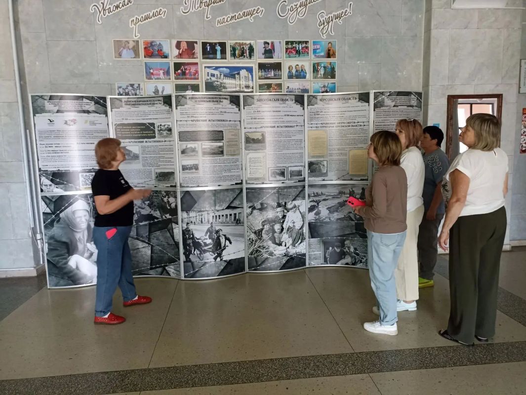 В городе Брянке завершила работу передвижная выставка «Без срока давности», которая рассказывает о массовых преступлениях нацистов и их пособников против мирного населения в годы Великой Отечественной войны