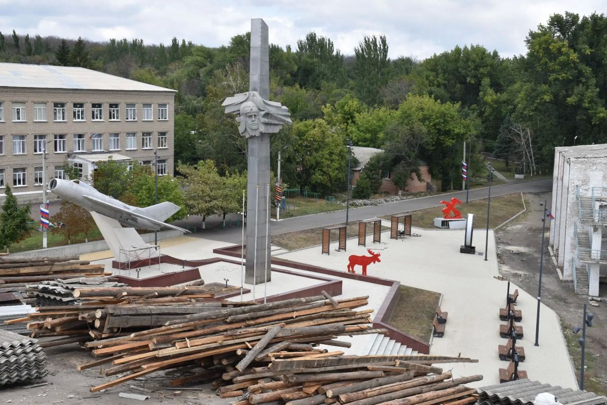 В Ровеньках стартовал капитальный ремонт кровли спорткомплекса «Юбилейный» при поддержке Республики Коми В городском округе город Ровеньки начались масштабные работы по капитальному ремонту кровли МБУ «Спортивный комплекс... В Ровеньках стартовал капитальный ремонт кровли спорткомплекса «Юбилейный» при поддержке Республики Коми В городском округе город Ровеньки начались масштабные работы по капитальному ремонту кровли МБУ «Спортивный комплекс...