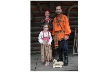 ОБЗОР ПРЕССЫ «ДОНБАСС ВОСТОЧНЫЙ»: Свердловск - Красноярск: мы - Вместе!