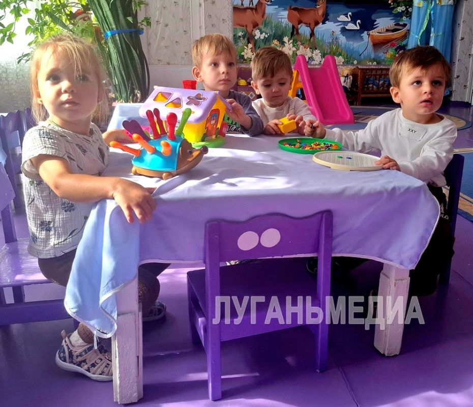 Миусинский детский сад получил подарки от региона-шефа Миусинский детский сад получил подарки от региона-шефа