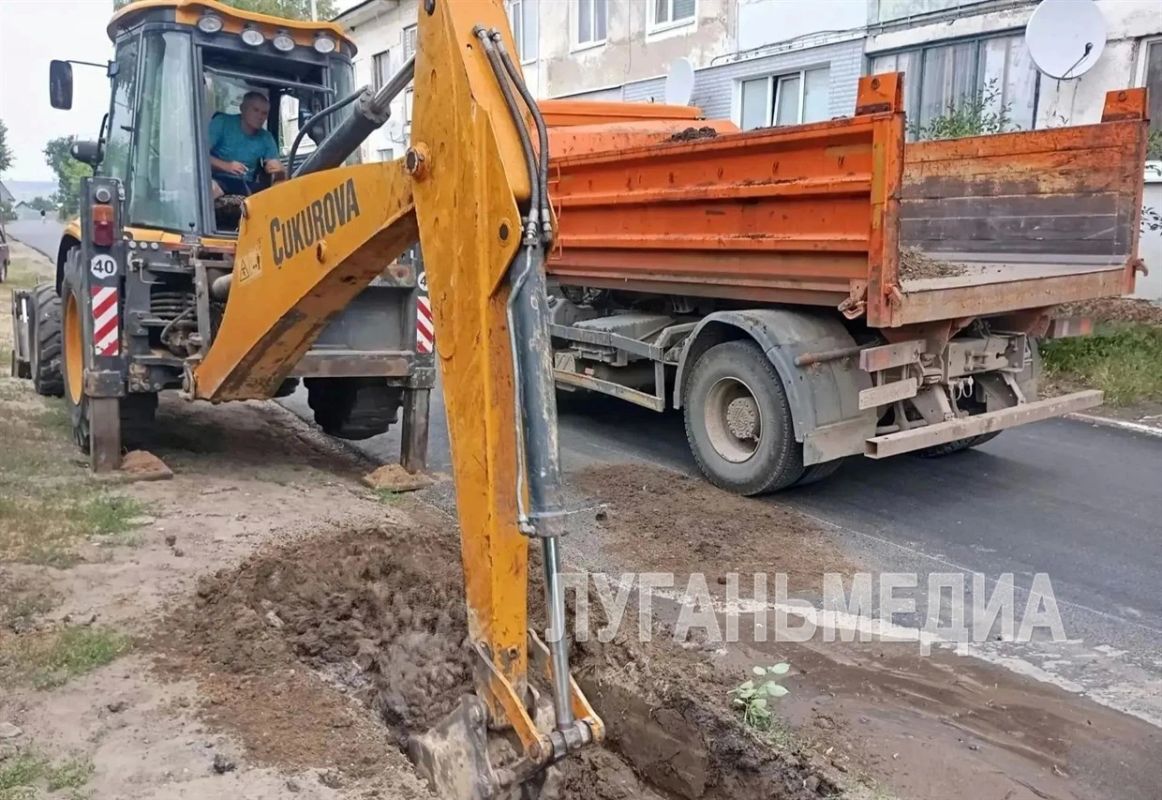 Работники Новопсковского водоканала проводят подготовку к началу отопительного сезона, устраняют засоры и порывы Работники Новопсковского водоканала проводят подготовку к началу отопительного сезона, устраняют засоры и порывы