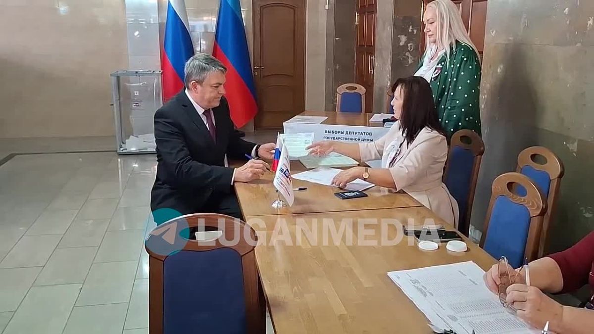 Глава региона Леонид Пасечник проголосовал на выборах депутатов Госдумы РФ