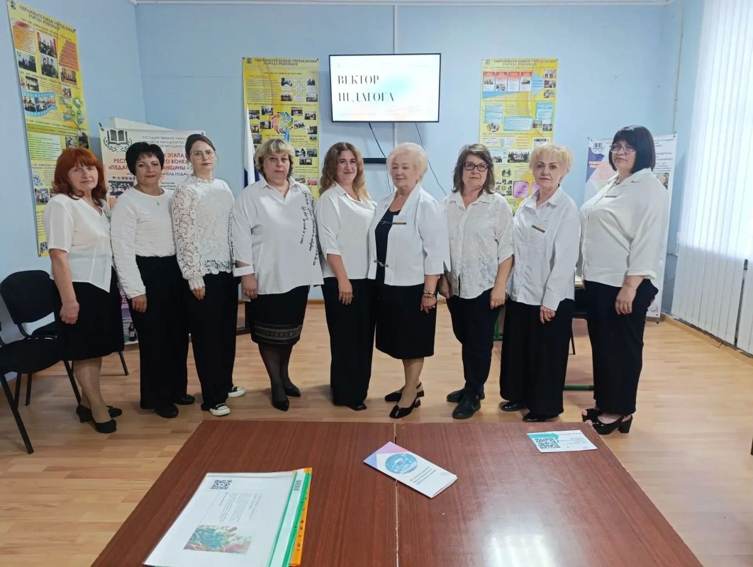 Курс на инновации: как прошел старт школы «Вектор педагога» в Ровеньках Курс на инновации: как прошел старт школы «Вектор педагога» в Ровеньках