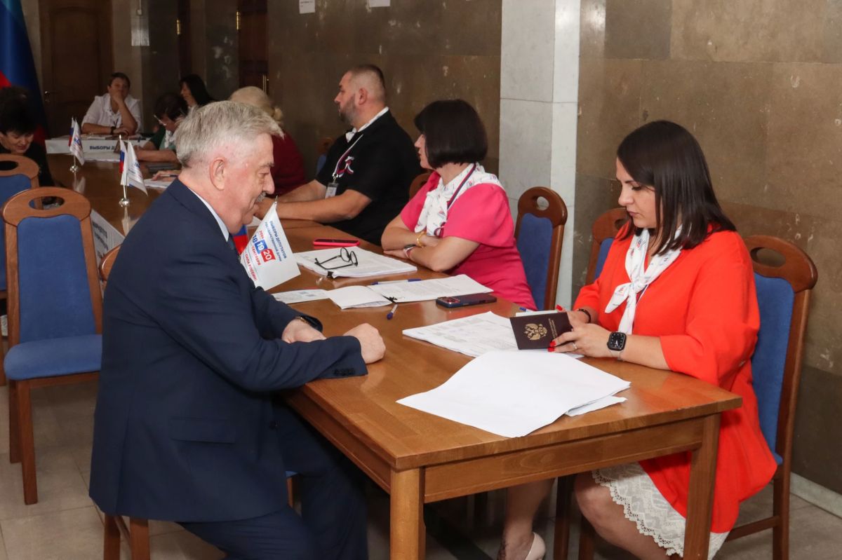Виктор Водолацкий: «Республика завершает формирование власти» Виктор Водолацкий: «Республика завершает формирование власти»