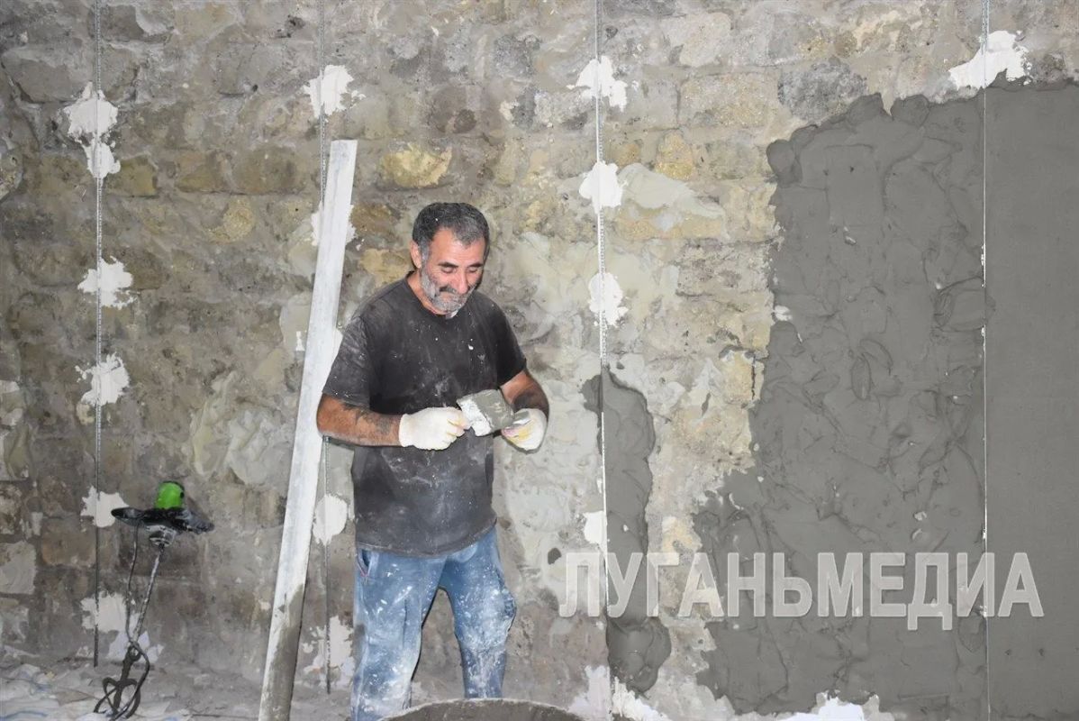 В Кировском историко-художественном музее продолжаются ремонтные работы В Кировском историко-художественном музее продолжаются ремонтные работы