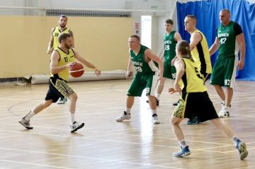 Игорь Ковальчук: Команда Луганской Народной Республики достойно выступила в Воронеже на Спартакиаде государственных и муниципальных служащих субъектов РФ, входящих в «Содружество Донбасс», и заняла III командное место!
