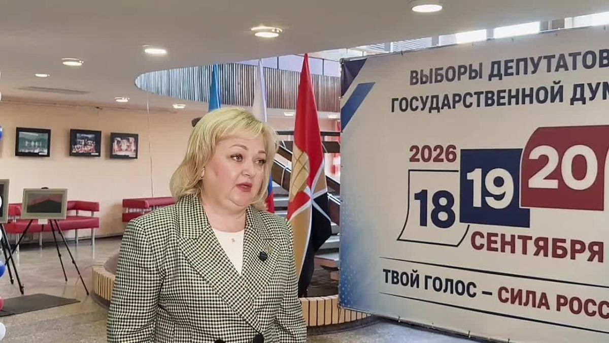 Секретарь Алчевского местного отделения Единой России, глава округа Светлана Гребенькова в первый день голосования на выборах депутатов Госдумы РФ отметила, что жители города с самого утра приходят на участки, чтобы отдать...