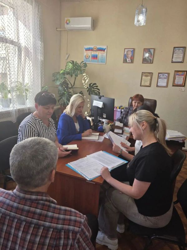 В Брянке утвердили программу социальной адаптации для гражданина, ищущего работу В Брянке утвердили программу социальной адаптации для гражданина, ищущего работу