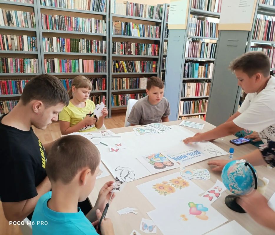 В Перевальской библиотеке № 20 прошло творческое занятие «Мир без насилия» В Перевальской библиотеке № 20 прошло творческое занятие «Мир без насилия»