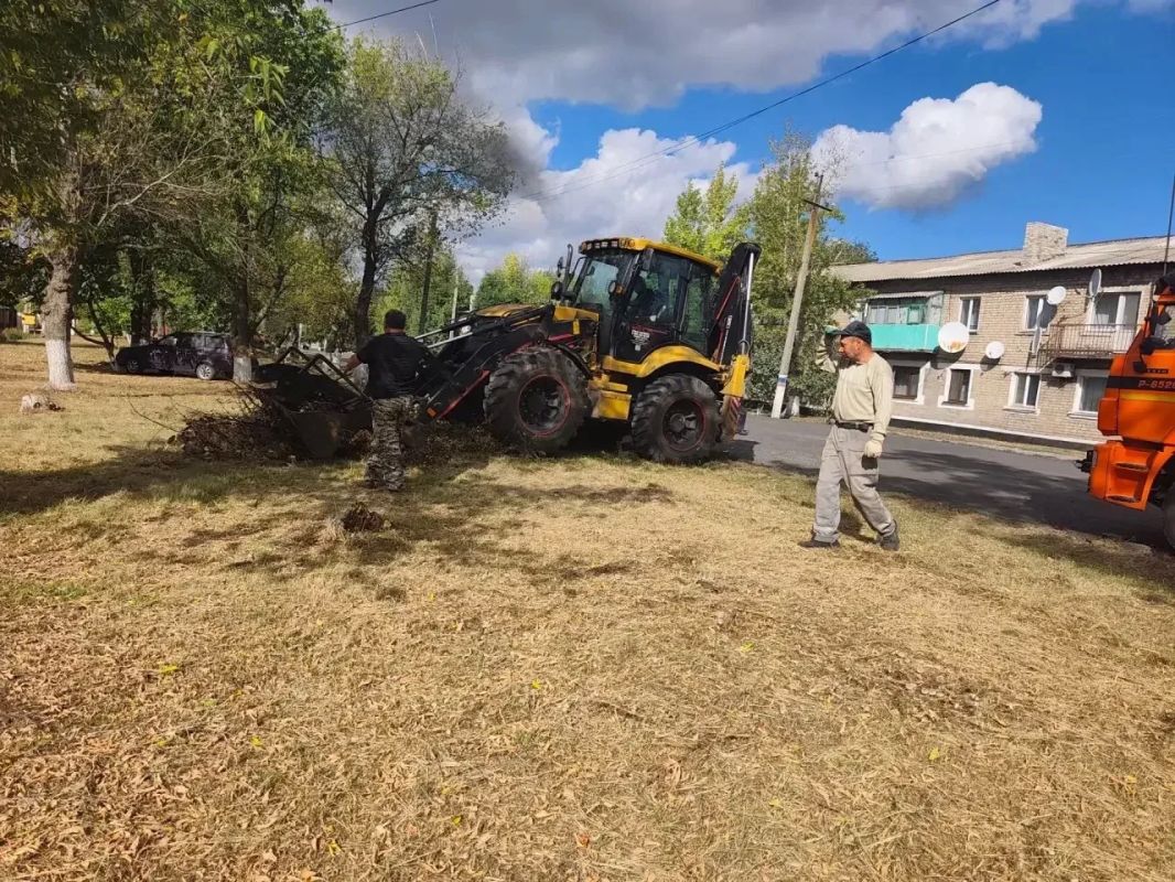 В городском округе продолжаются работы по благоустройству В городском округе продолжаются работы по благоустройству