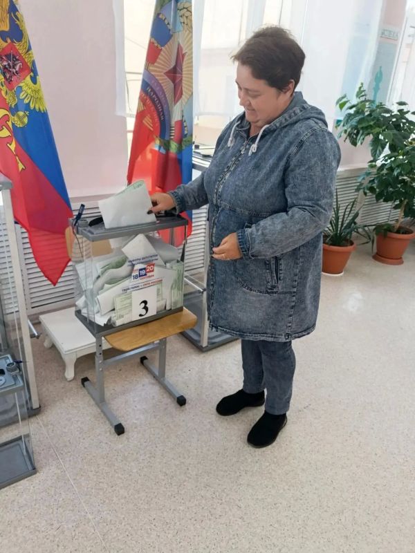 Сотрудники ЦПС №3 продолжают активное участие в голосовании Сотрудники ЦПС №3 продолжают активное участие в голосовании