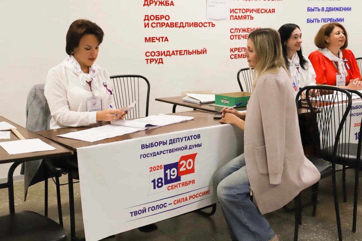 Взгляд со стороны. Представители четырёх стран следят за выборами в ЛНР Наблюдатели из Мексики, Кении, Австрии и Чили приехали в ЛНР на выборы Представители Мексики, Кении, Австрии и Чили приехали в Луганскую Народную... Взгляд со стороны. Представители четырёх стран следят за выборами в ЛНР Наблюдатели из Мексики, Кении, Австрии и Чили приехали в ЛНР на выборы Представители Мексики, Кении, Австрии и Чили приехали в Луганскую Народную...