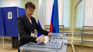 Меловчане с 8 утра активно идут на избирательные участки, чтобы проголосовать на выборах