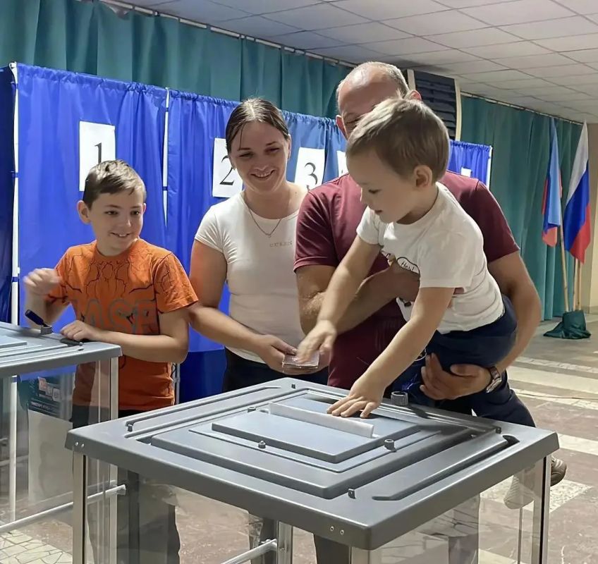 Выборы депутатов Государственной Думы Федерального Собрания Российской Федерации девятого созыва становятся по-настоящему семейными Выборы депутатов Государственной Думы Федерального Собрания Российской Федерации девятого созыва становятся по-настоящему семейными