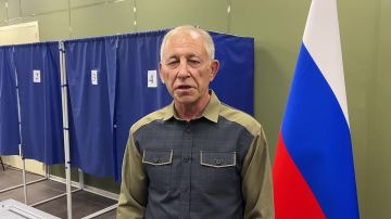 Председатель региональной политической общественной организации «Своих не бросаем», член партии «Единая Россия», ветеран СВО Тегаев Резван принял участие в голосовании на избирательном участке!