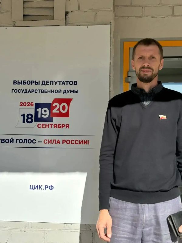 Депутаты Лутугинского округа — на выборах: гражданский долг превыше всего Депутаты Лутугинского округа — на выборах: гражданский долг превыше всего