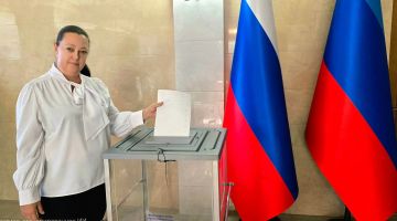 Луганчане выбирают будущее: Наталья Кадурина проголосовала на федеральных и региональных выборах