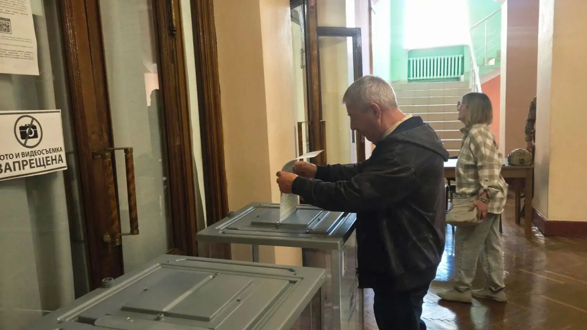 Жители Краснодонщины активно участвуют в выборах депутатов Государственной Думы Российской Федерации Жители Краснодонщины активно участвуют в выборах депутатов Государственной Думы Российской Федерации