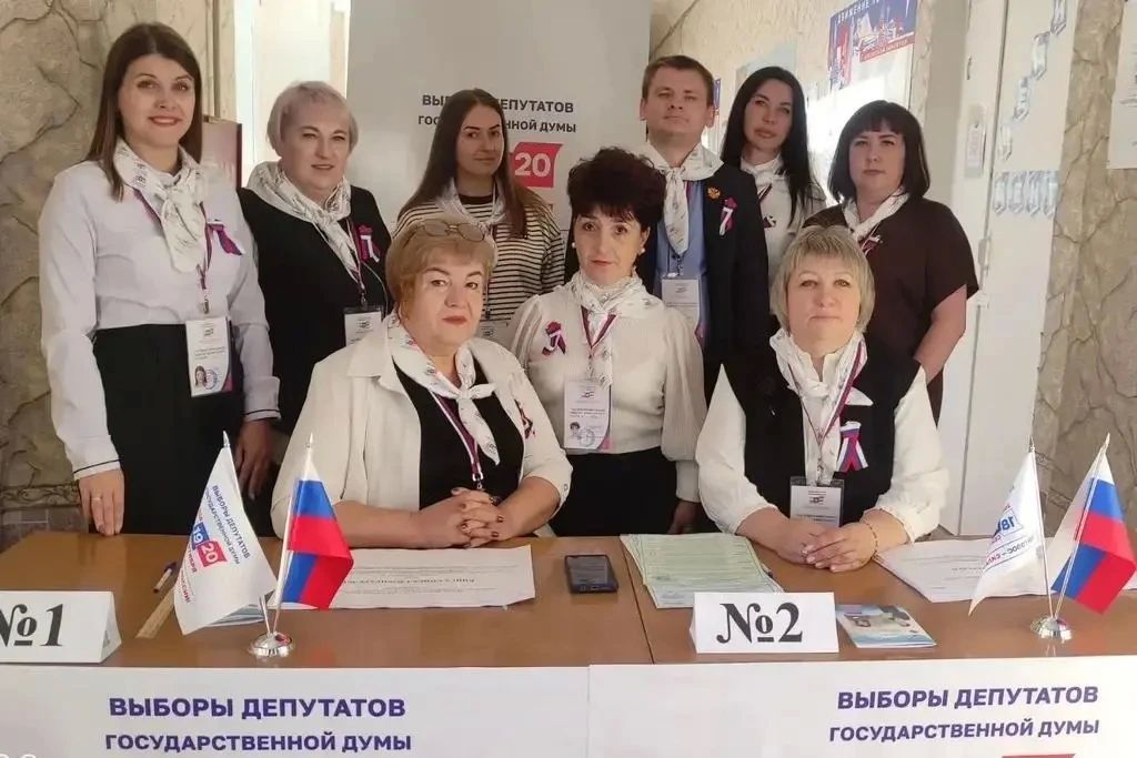 В ЛНР стартовал второй день голосования на выборах депутатов Госдумы В ЛНР стартовал второй день голосования на выборах депутатов Госдумы