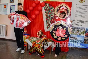 На избирательных участках Красного Луча организованы колоритные фотозоны
