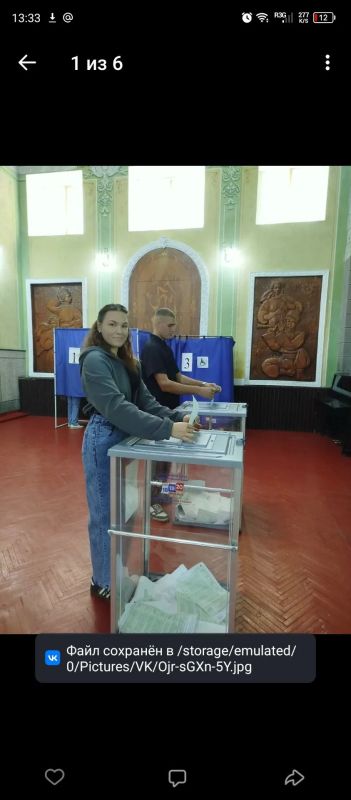 Ровеньковские студенты приняли участие в голосовании Ровеньковские студенты приняли участие в голосовании