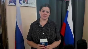 Ольга Сербаева, руководитель волонтёрского движения «Добрые дела» и лауреат национальной премии «Окопная свеча», пришла на избирательный участок и отдала свой голос на выборах депутатов Государственной Думы