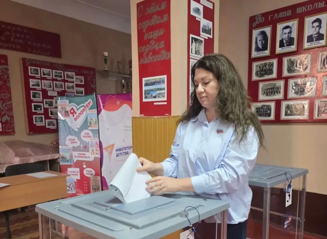 Депутаты Совета городского округа муниципальное образование городской округ город Брянка Луганской Народной Республики приняли участие в выборах депутатов Государственной Думы Российской Федерации Депутаты Совета городского округа муниципальное образование городской округ город Брянка Луганской Народной Республики приняли участие в выборах депутатов Государственной Думы Российской Федерации
