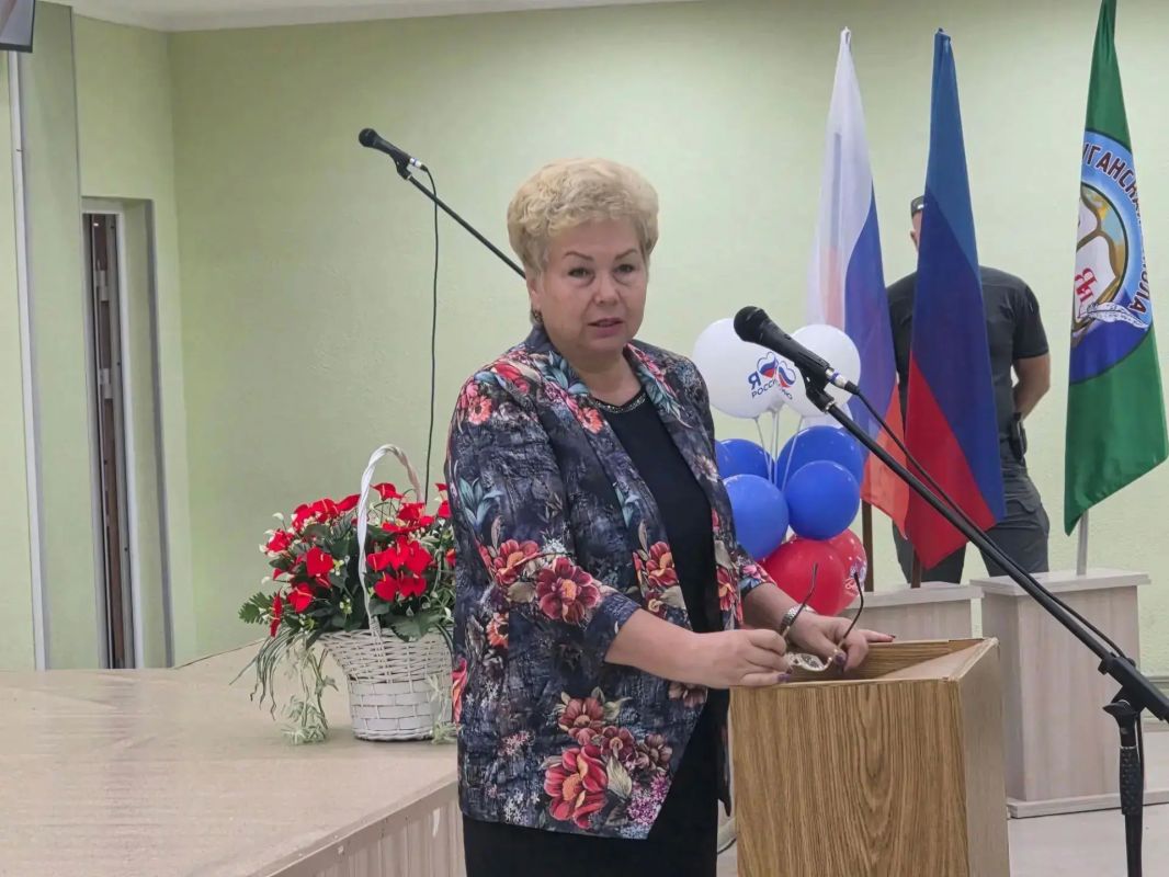 Региональную неделю начала с важного совещания в Луганской школе № 55 имени Константина Рокоссовского