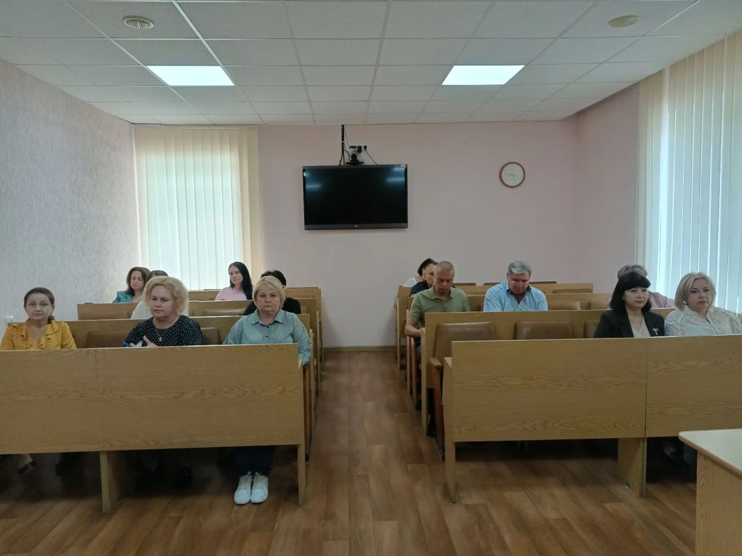 В Администрации городского округа город Ровеньки состоялось плановое рабочее совещание В Администрации городского округа город Ровеньки состоялось плановое рабочее совещание