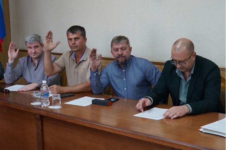 Постоянные комиссии Совета депутатов поддержали изменения в муниципальную программу «Развитие экономики и инфраструктуры на 2026-2030 годы» Постоянные комиссии Совета депутатов поддержали изменения в муниципальную программу «Развитие экономики и инфраструктуры на 2026-2030 годы»
