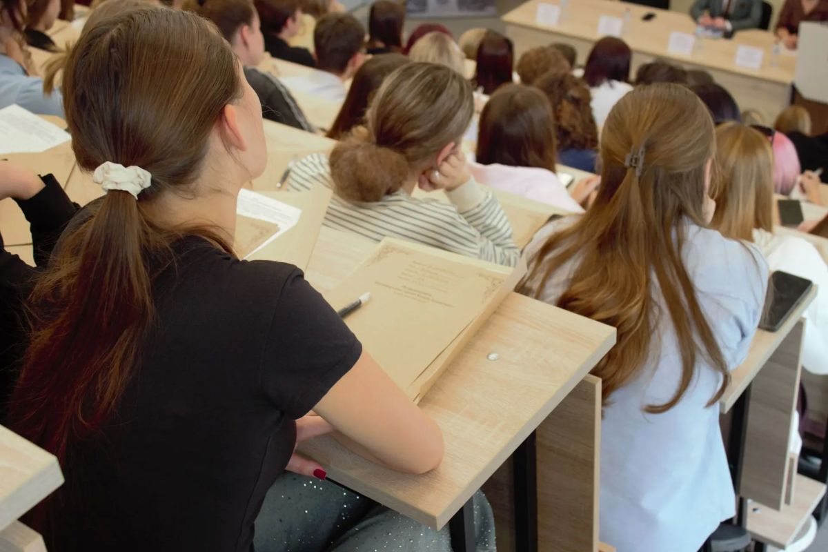 В Луганске состоялся ретродиктант «Оренбургские строки Казака Луганского»! В Луганске состоялся ретродиктант «Оренбургские строки Казака Луганского»!